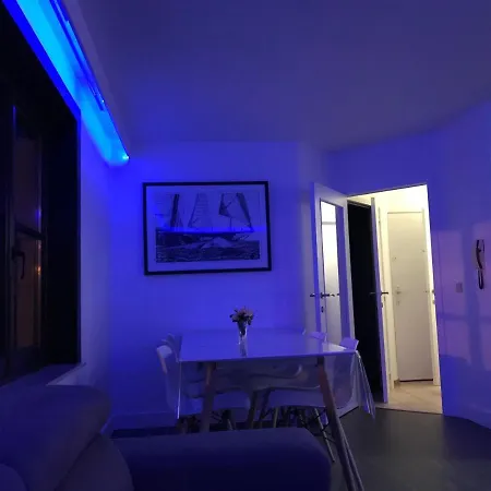 Apartment Zeeparel *